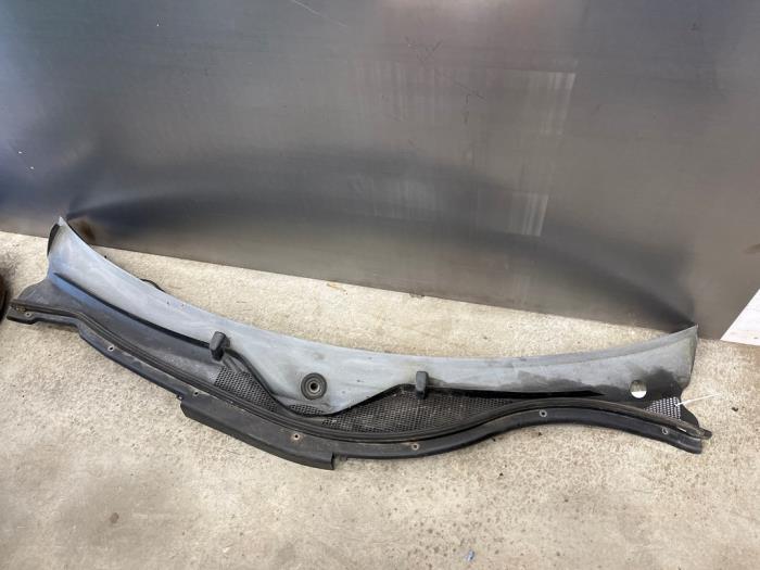 Gebruikte Paravan Mercedes SLK (R170) 2.3 230 K 16V Prijs € 49,00 Margeregeling aangeboden door Tijdeman Mercedes Onderdelen