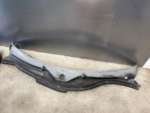 Gebruikte Paravan Mercedes SLK (R170) 2.3 230 K 16V Prijs € 49,00 Margeregeling aangeboden door Tijdeman Mercedes Onderdelen