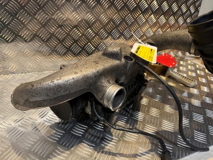 Gebruikte Compressor Mercedes SLK (R170) 2.3 230 K 16V Prijs € 250,00 Margeregeling aangeboden door Tijdeman Mercedes Onderdelen