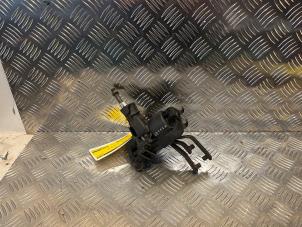 Gebruikte Schakelmechaniek Mercedes 190 (W201) 2.6 E Prijs € 49,00 Margeregeling aangeboden door Tijdeman Mercedes Onderdelen