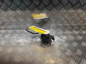 Gebruikte Sensor Gaspedaalpositie Mercedes E Combi (S210) 3.2 E-320 V6 18V 4-Matic Prijs € 75,00 Margeregeling aangeboden door Tijdeman Mercedes Onderdelen