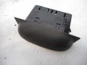 Gebruikte PDC paneel Mercedes S (W220) 5.0 S-500 V8 24V Prijs € 20,00 Margeregeling aangeboden door Tijdeman Mercedes Onderdelen