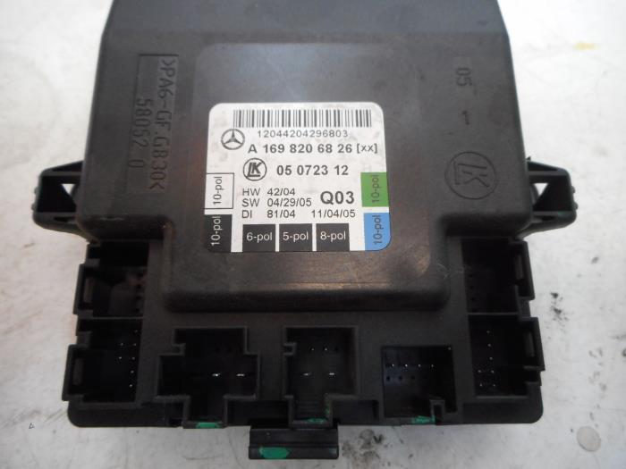 Gebruikte Sam module Mercedes A (W169) 2.0 A-180 CDI 16V Prijs € 25,00 Margeregeling aangeboden door Tijdeman Mercedes Onderdelen