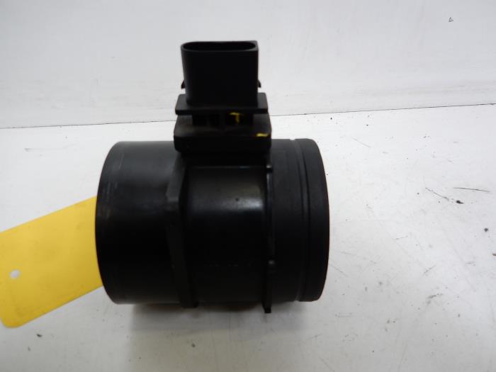 Luchtmassameter van een Mercedes-Benz Sprinter 3,5t (906.73) 215 CDI 16V 2008