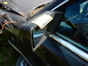 Gebruikte Buitenspiegel links Mercedes SEC (C126) 380 SEC Prijs € 75,00 Margeregeling aangeboden door Tijdeman Mercedes Onderdelen