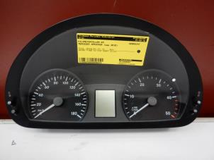 Gebruikte Kilometerteller KM Mercedes Sprinter 3,5t (906.63) 310 CDI 16V Prijs op aanvraag aangeboden door Tijdeman Mercedes Onderdelen