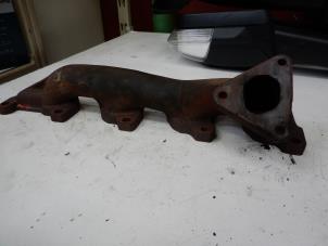 Gebruikte Uitlaatspruitstuk Mercedes C (W203) 2.2 C-220 CDI 16V Prijs € 74,99 Margeregeling aangeboden door Tijdeman Mercedes Onderdelen