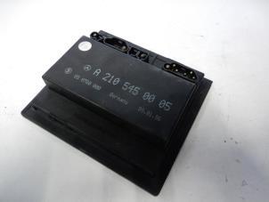 Gebruikte Computer Diversen Mercedes E (W210) 2.0 E-200 16V Prijs € 40,00 Margeregeling aangeboden door Tijdeman Mercedes Onderdelen