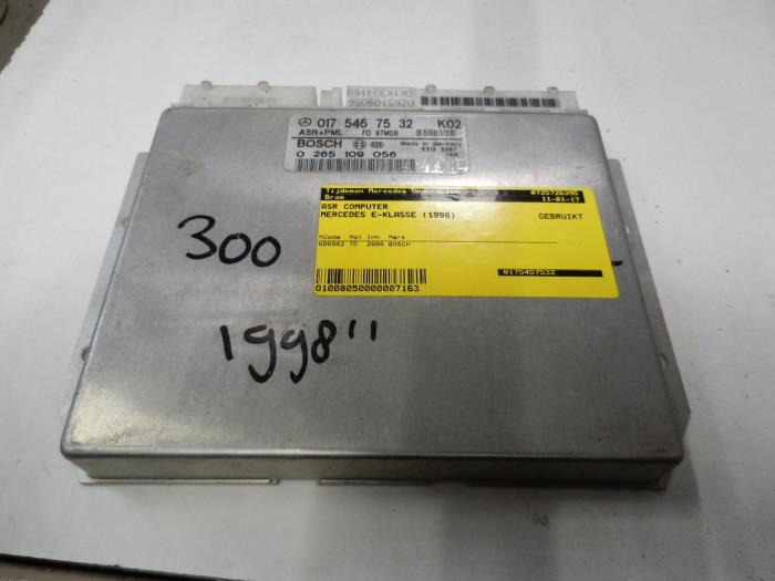 Gebruikte Computer ASR Mercedes E Combi (S210) 3.0 E-300 TD 24V Prijs € 50,00 Margeregeling aangeboden door Tijdeman Mercedes Onderdelen