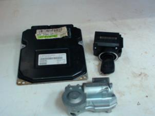 Gebruikte Contactslot + computer Mercedes C (W203) 1.8 C-200K 16V Prijs € 350,00 Margeregeling aangeboden door Tijdeman Mercedes Onderdelen