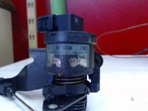 Gebruikte Gaspedaalpositie Sensor Mercedes ML I (163) 3.2 320 V6 18V Prijs € 75,00 Margeregeling aangeboden door Tijdeman Mercedes Onderdelen