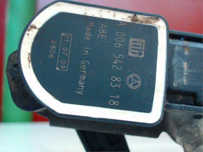 Stabilisatie Regel Sensor van een Mercedes-Benz E (W212) E-350 BlueTec V6 24V 2010