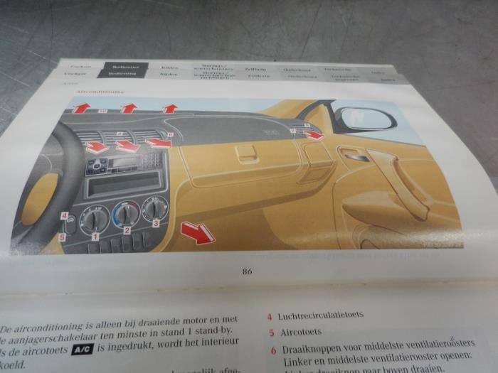 Instructie Boekje van een Mercedes-Benz ML I (163) 270 2.7 CDI 20V Kat. 1999