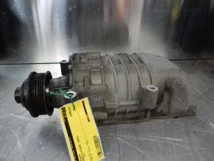 Gebruikte Compressor Mercedes C (W203) 2.0 C-200K 16V Prijs op aanvraag aangeboden door Tijdeman Mercedes Onderdelen