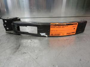 Gebruikte Deurvanger 4Deurs links-achter Mercedes Sprinter 3,5t (906.63) 313 CDI 16V Prijs € 30,25 Inclusief btw aangeboden door Tijdeman Mercedes Onderdelen