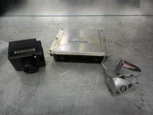 Gebruikte Kontaktslot + computer Mercedes S (W220) 5.0 S-500 V8 24V Prijs op aanvraag aangeboden door Tijdeman Mercedes Onderdelen