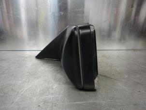 Gebruikte Spiegel Buiten links Mercedes E (W124) 2.3 230 E Prijs op aanvraag aangeboden door Tijdeman Mercedes Onderdelen