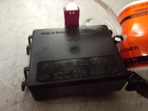 Gebruikte Regensensor Mercedes E (W211) 2.7 E-270 CDI 20V Prijs op aanvraag aangeboden door Tijdeman Mercedes Onderdelen