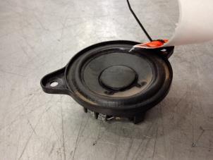 Gebruikte Speaker Mercedes E (W211) 2.7 E-270 CDI 20V Prijs € 10,00 Margeregeling aangeboden door Tijdeman Mercedes Onderdelen