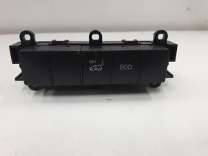 Gebruikte Start/Stop schakelaar Mercedes A (W169) 1.5 A-160 Prijs op aanvraag aangeboden door Tijdeman Mercedes Onderdelen