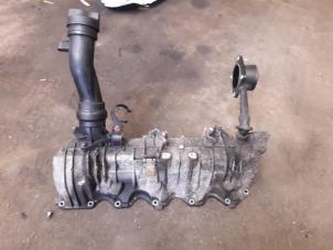 Gebruikte Kleppendeksel Mercedes A (W169) 1.5 A-150 16V Prijs € 43,00 Margeregeling aangeboden door Tijdeman Mercedes Onderdelen