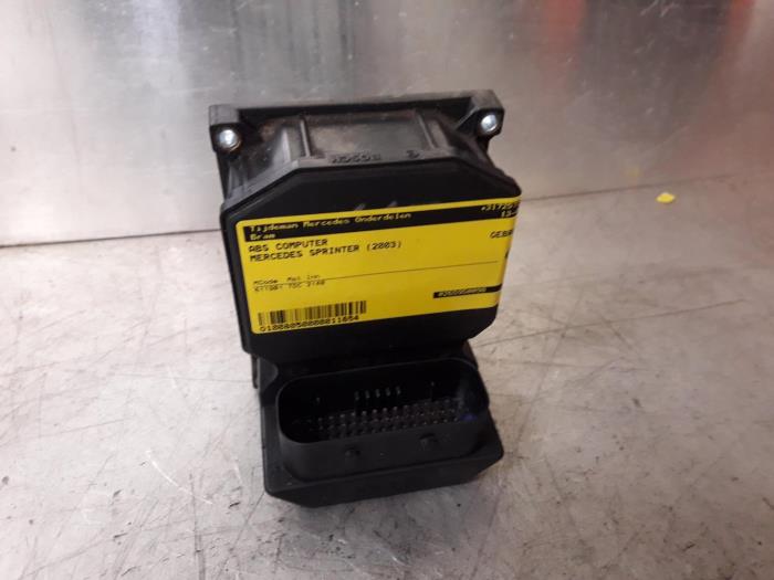 Gebruikte ABS Computer Mercedes Sprinter 2t (901/902) 211 CDI 16V Prijs op aanvraag aangeboden door Tijdeman Mercedes Onderdelen