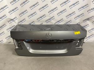 Gebruikte Kofferdeksel Mercedes E (W212) E-350 CDI V6 24V BlueEfficiency Prijs € 195,00 Margeregeling aangeboden door Sterparts Mercedes specialist