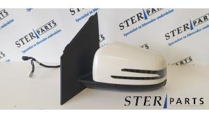 Gebruikte Buitenspiegel links Mercedes B (W246) 1.6 B-200 BlueEFFICIENCY Turbo 16V Prijs € 181,50 Inclusief btw aangeboden door Sterparts Mercedes specialist