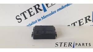 Gebruikte Regensensor Mercedes C Combi (S203) 3.0 C-280 V6 24V Prijs € 25,00 Margeregeling aangeboden door Sterparts Mercedes specialist