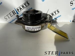 Gebruikte Motorsteun Mercedes ML III (166) 3.0 ML-400 V6 24V Turbo 4-Matic Prijs € 45,00 Margeregeling aangeboden door Sterparts Mercedes specialist