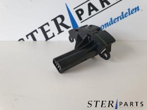 Gebruikte Gier sensor Mercedes S (W220) 3.2 S-320 CDI Prijs € 25,00 Margeregeling aangeboden door Sterparts Mercedes specialist