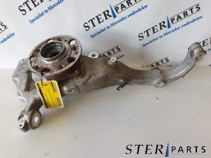 Gebruikte Asschenkel rechts-voor Mercedes S (222.0/222.1) 3.0 S-400 24V 4-Matic Prijs € 199,50 Margeregeling aangeboden door Sterparts Mercedes specialist