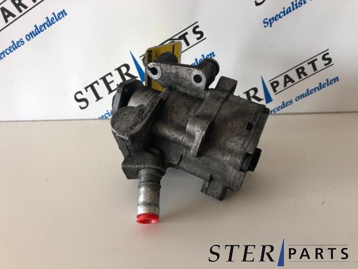 Gebruikte Pomp Servo Mercedes E (W210) 2.7 E-270 CDI 20V Prijs € 50,00 Margeregeling aangeboden door Sterparts Mercedes specialist