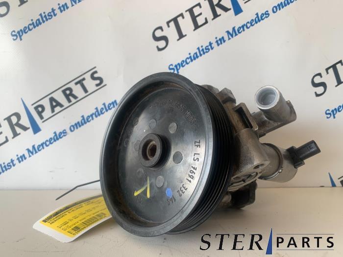 Gebruikte Stuurpomp Mercedes E (W212) E-250 CGI 16V BlueEfficiency Prijs € 195,00 Margeregeling aangeboden door Sterparts Mercedes specialist