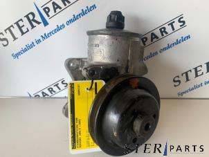 Gebruikte Servopomp Mercedes 190 D (W201) 2.0 D Prijs € 45,00 Margeregeling aangeboden door Sterparts Mercedes specialist
