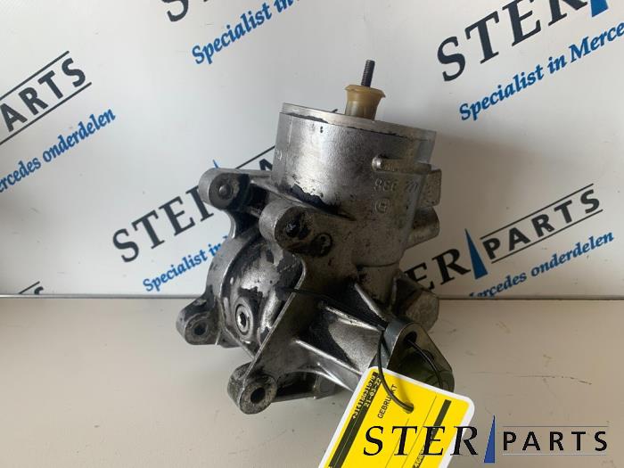 Gebruikte Servopomp Mercedes 190 D (W201) 2.0 D Prijs € 45,00 Margeregeling aangeboden door Sterparts Mercedes specialist