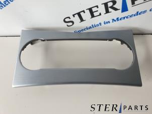 Gebruikte Climatronic Paneel Mercedes C Estate (S204) 3.0 C-320 CDI V6 24V Prijs € 15,00 Margeregeling aangeboden door Sterparts Mercedes specialist