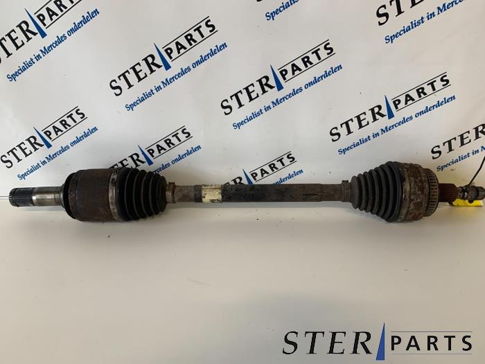 Gebruikte Aandrijfas links-achter Mercedes ML I (163) 270 2.7 CDI 20V Prijs € 65,00 Margeregeling aangeboden door Sterparts Mercedes specialist