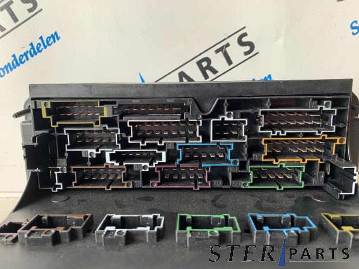 Comfort Module van een Mercedes-Benz E (W212) E-220 CDI 16V BlueEfficiency 2011