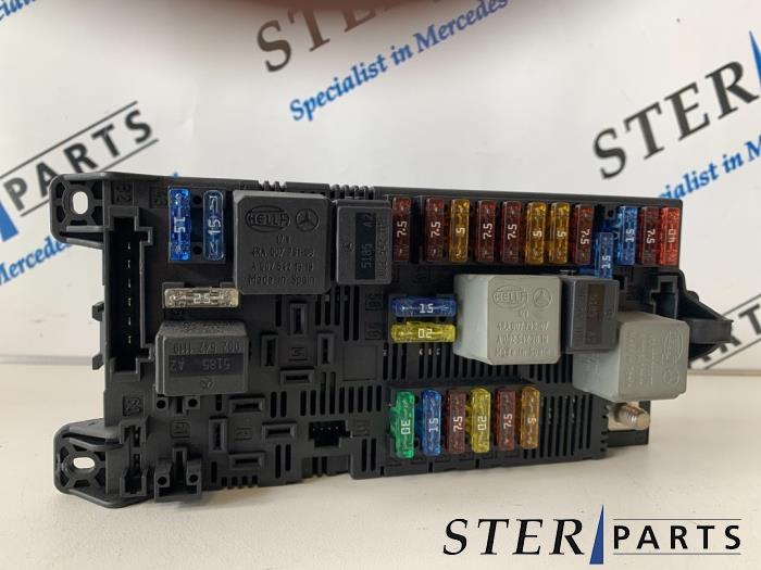 Gebruikte Comfort Module Mercedes E (W211) 3.0 E-320 CDI 24V Prijs € 100,00 Margeregeling aangeboden door Sterparts Mercedes specialist