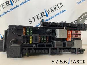 Gebruikte Comfort Module Mercedes E (W212) E-200 CGI 16V BlueEfficiency Prijs € 124,50 Margeregeling aangeboden door Sterparts Mercedes specialist