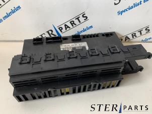Gebruikte Comfort Module Mercedes E Combi (S211) 2.2 E-220 CDI 16V Prijs € 100,00 Margeregeling aangeboden door Sterparts Mercedes specialist