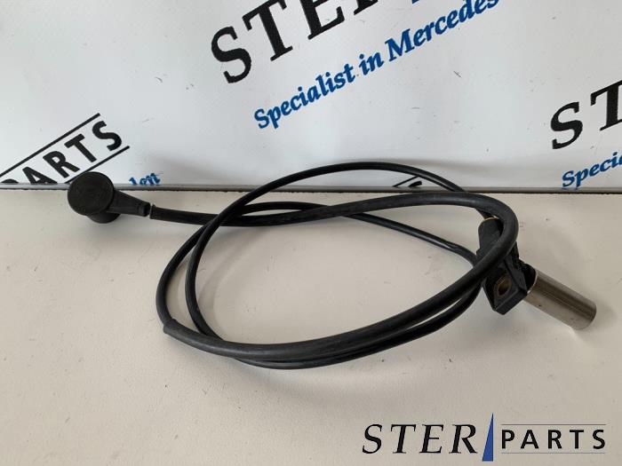Gebruikte Krukas sensor Mercedes C (W202) 2.0 C-200 CGI 16V Prijs € 50,00 Margeregeling aangeboden door Sterparts Mercedes specialist