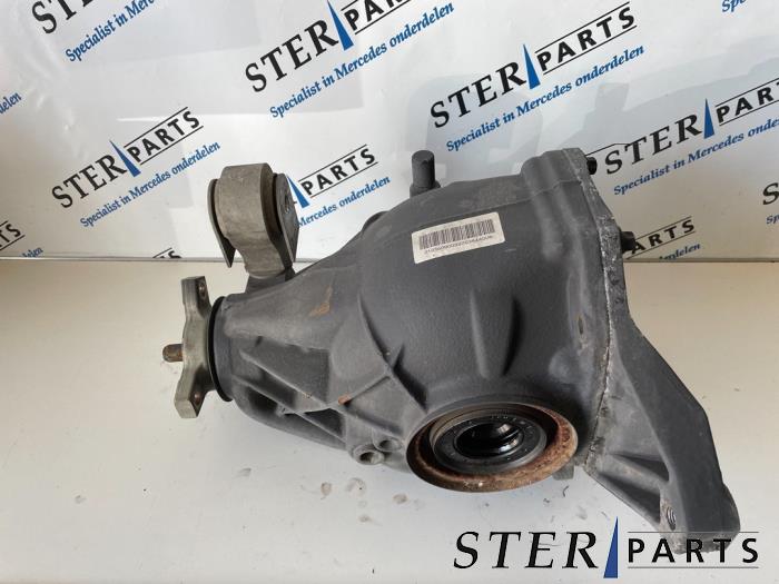 Gebruikte Differentieel achter Mercedes E Estate (S212) E-200 CDI 16V BlueEfficiency,BlueTEC Prijs € 249,50 Margeregeling aangeboden door Sterparts Mercedes specialist
