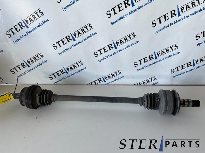 Gebruikte Steekas links-achter Mercedes E Estate (S212) E-200 CDI 16V BlueEfficiency,BlueTEC Prijs € 124,50 Margeregeling aangeboden door Sterparts Mercedes specialist