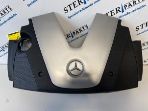 Gebruikte Afdekplaat motor Mercedes E (W211) 4.0 E-420 CDI 32V Prijs € 40,00 Margeregeling aangeboden door Sterparts Mercedes specialist
