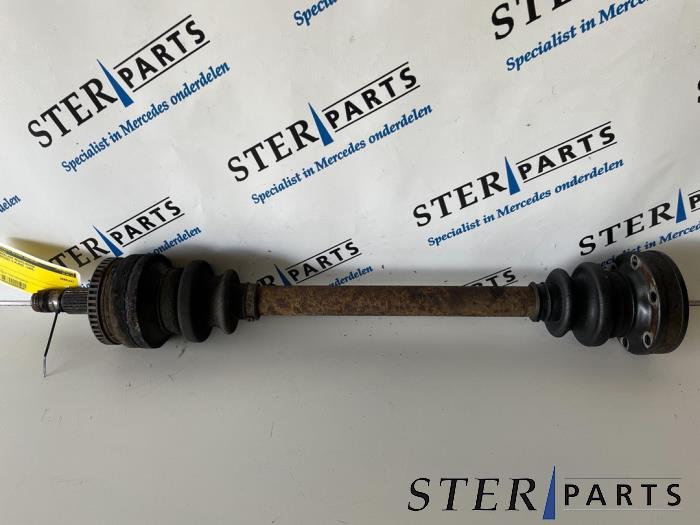 Gebruikte Steekas rechts-achter Mercedes S (W220) 3.2 S-320 CDI 24V Prijs € 64,95 Margeregeling aangeboden door Sterparts Mercedes specialist
