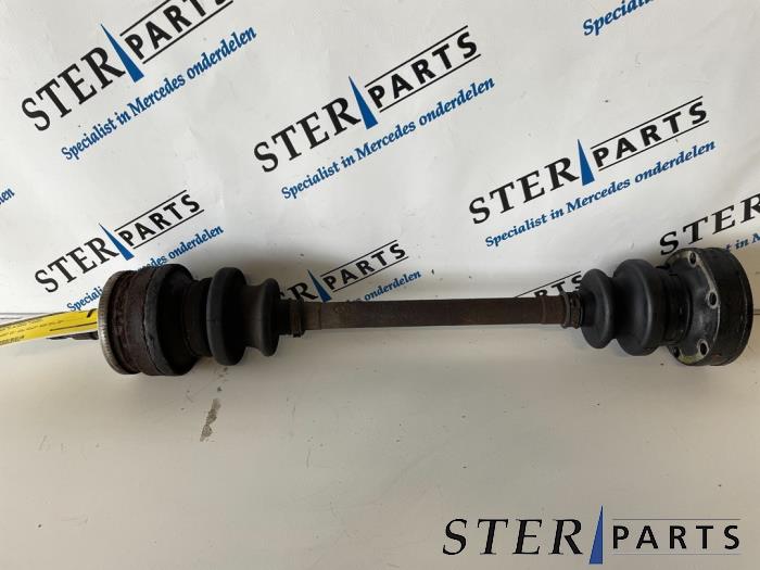 Gebruikte Aandrijfas links-achter Mercedes C (W203) 2.7 C-270 CDI 20V Prijs € 74,50 Margeregeling aangeboden door Sterparts Mercedes specialist