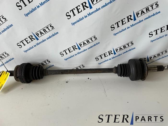 Gebruikte Steekas rechts-achter Mercedes E (W212) E-350 CDI BlueEfficiency V6 24V 4-Matic Prijs € 49,50 Margeregeling aangeboden door Sterparts Mercedes specialist