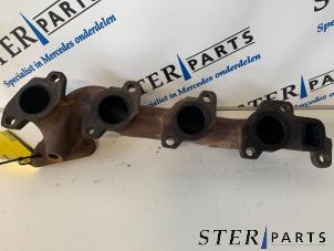 Gebruikte Uitlaatspruitstuk Mercedes C (W203) 2.2 C-200 CDI 16V Prijs € 75,00 Margeregeling aangeboden door Sterparts Mercedes specialist